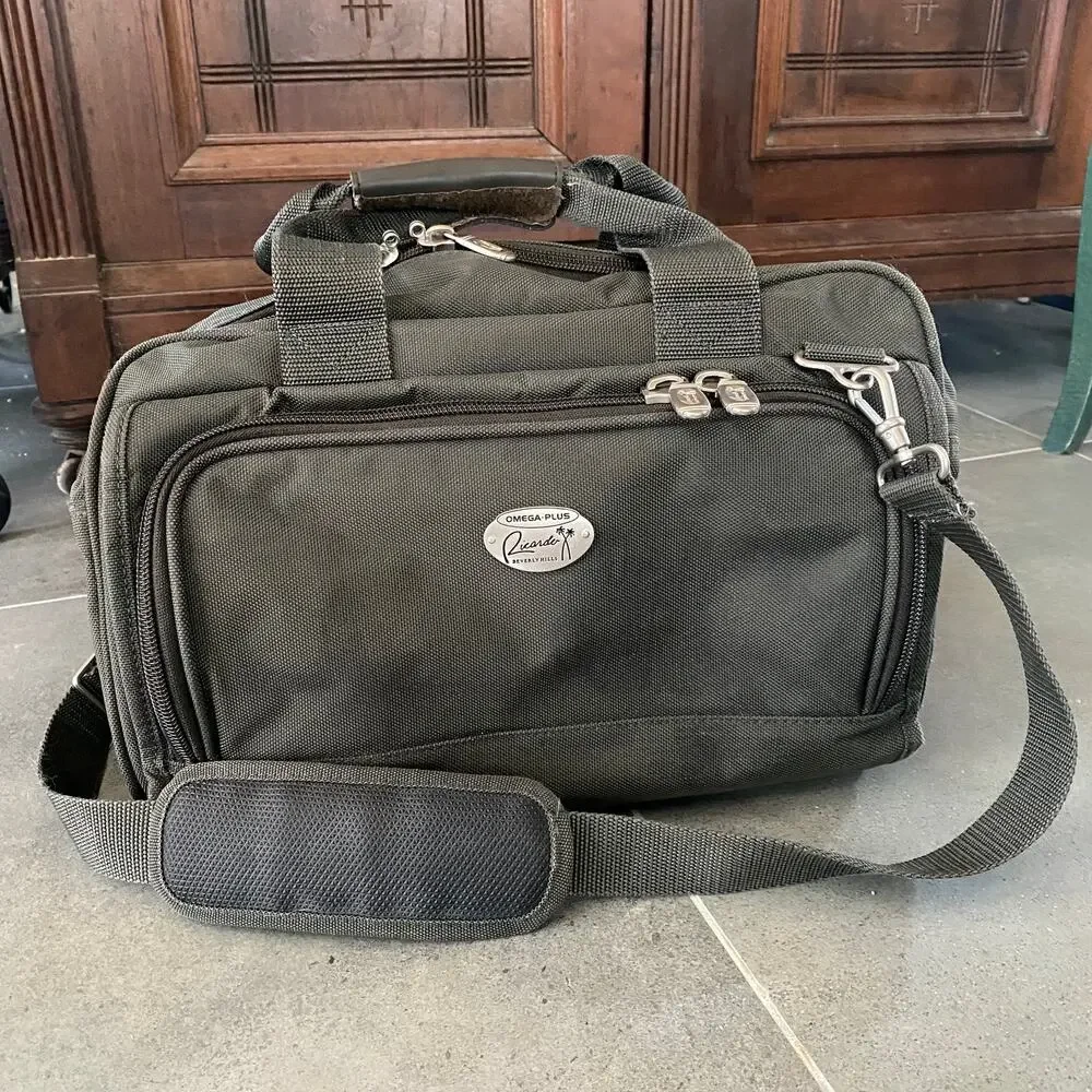 Ricardo Beverly Hills Omega Plus Carry On‎ Back Luggage w Shoulder Strap Clean!